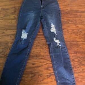 Almost famous jeans size 7